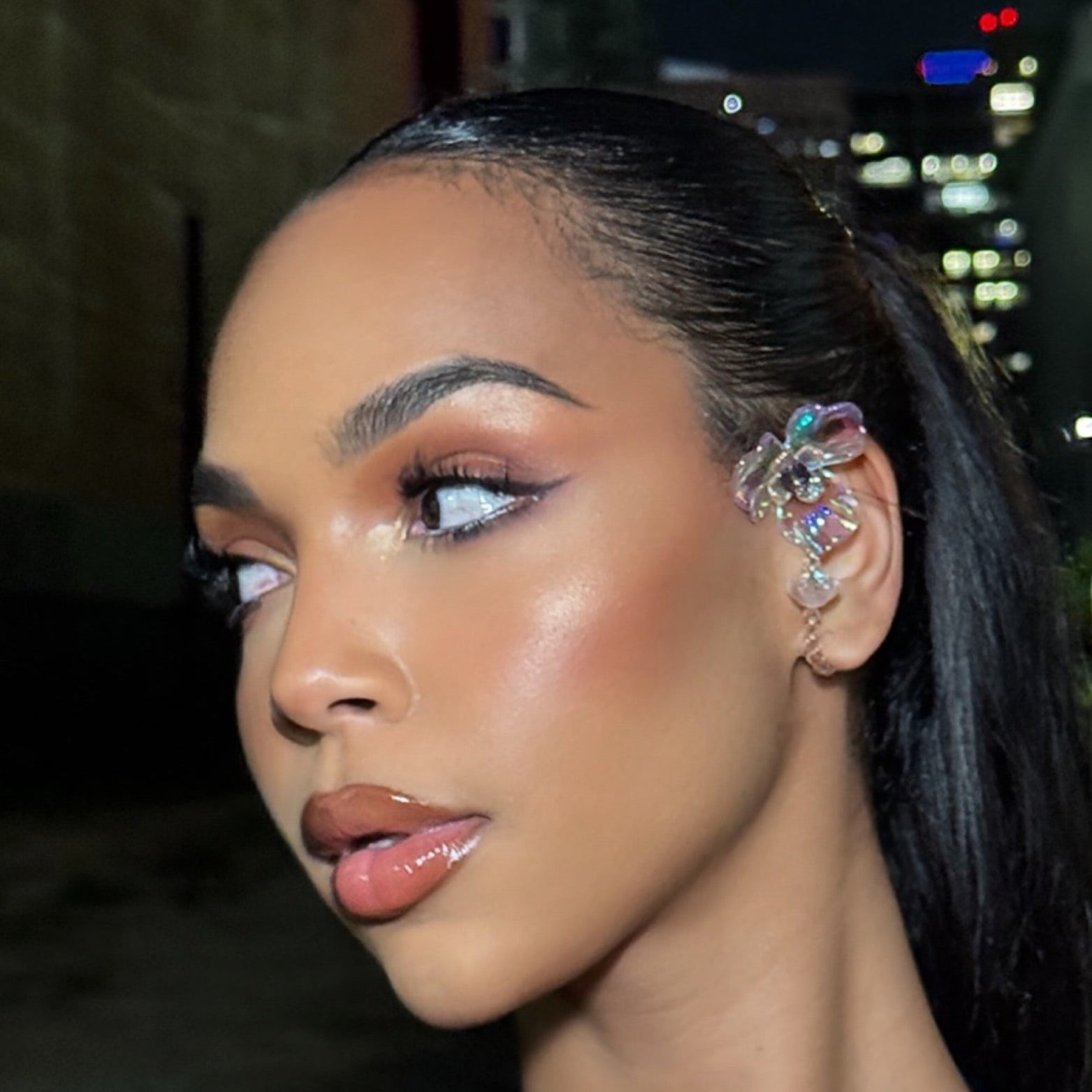 MIDNIGHT BLOOM IRIDESSA EARCUFF