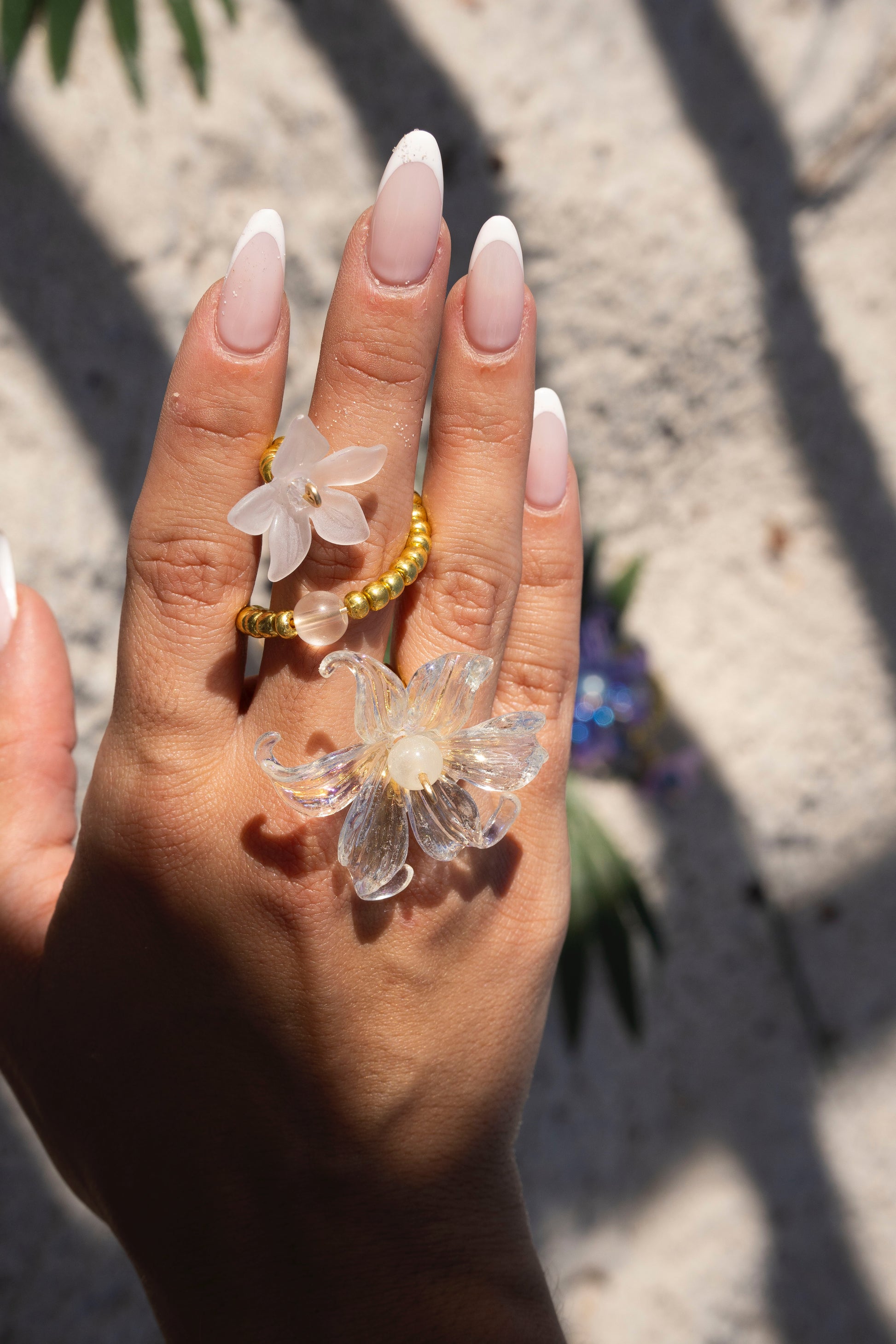 MIDNIGHT BLOOM CELESTIA WHITE RING