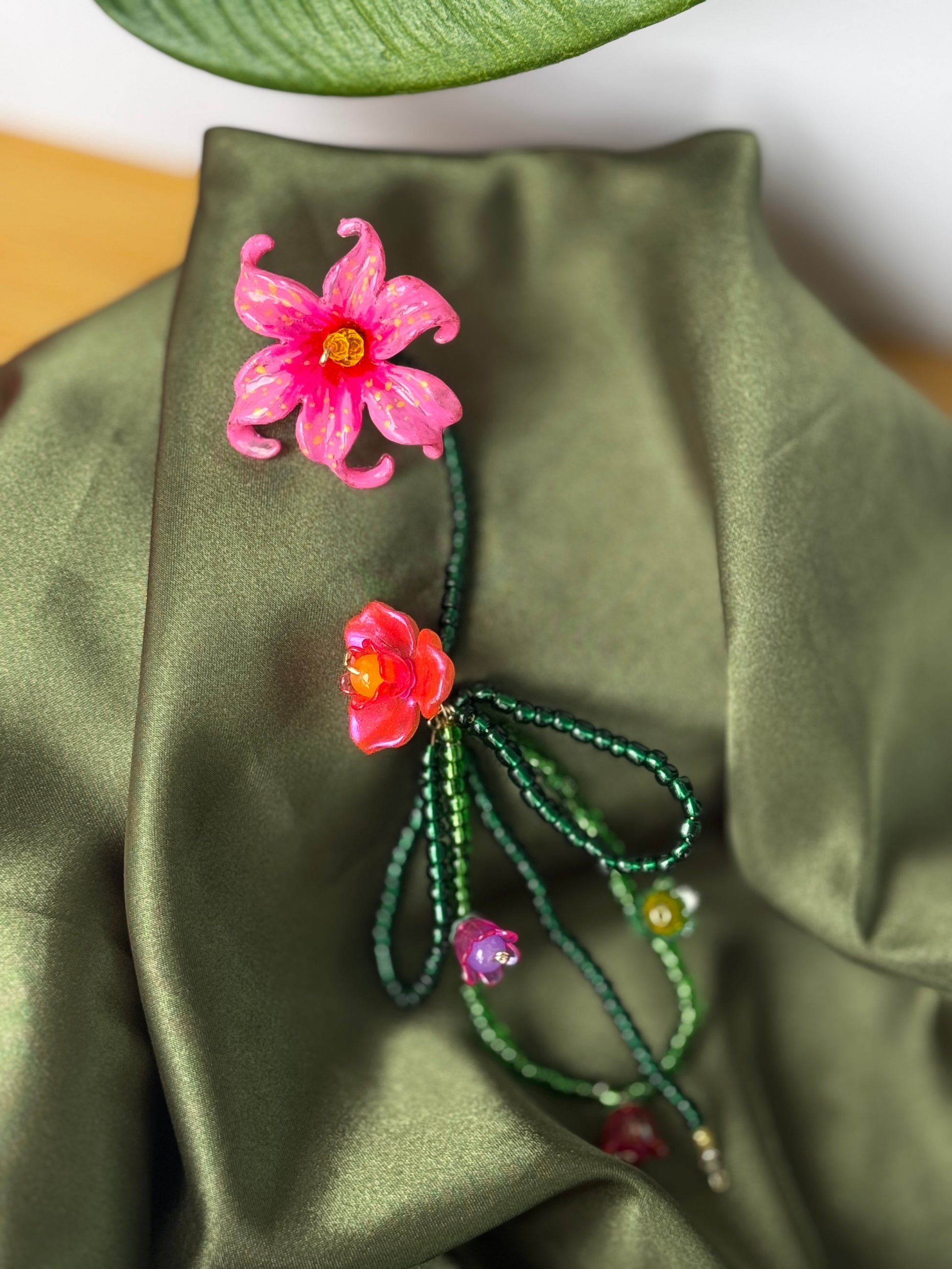 FLOR DE LUCHA CAYENA EAR CUFF